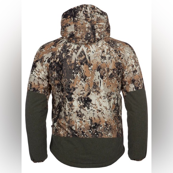 Hardcore jacket and pants camo veil. Hunting and fishing cold weather gear